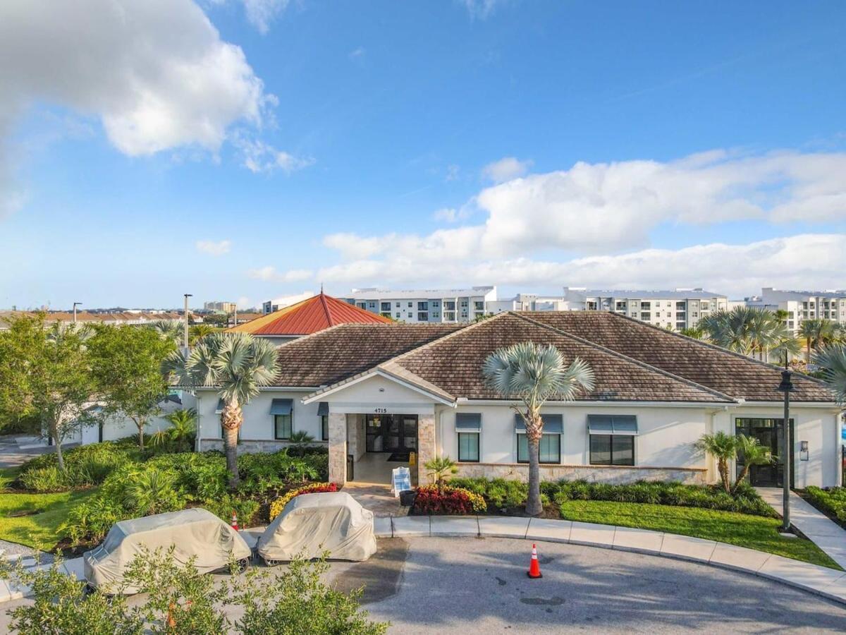 Terrific Thematic Lakeview 2B With 2 Clubhouses คิสซิมมี ภายนอก รูปภาพ